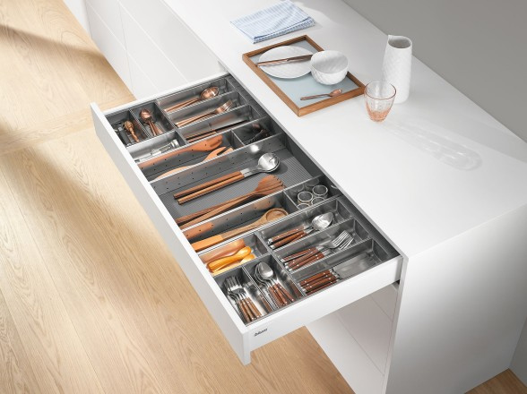 Blum drawer dividers