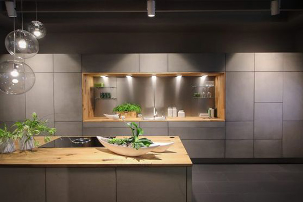 Kitchen with aromatic plants
