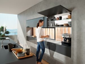 Ideas para muebles altos de cocina: Sistema AVENTOS HK TOP / BLUM