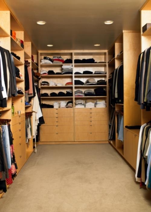 Walking closet